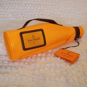 VEUVE CLICQUOT  ICE JACKET